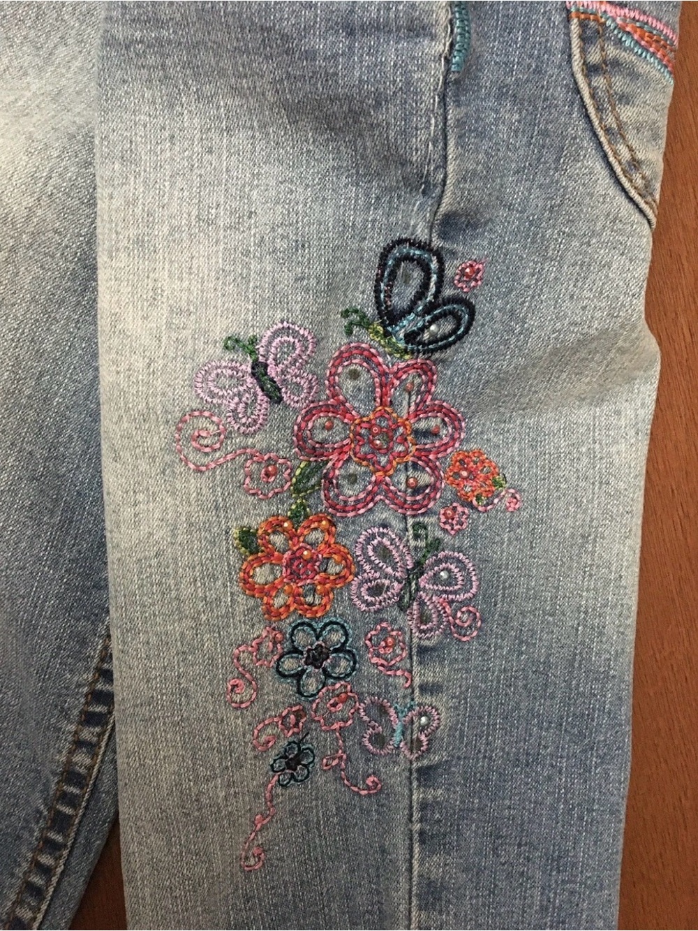 Sonoma Jeans Capri Girls Size 5 Adjustable Waist Embroidered Floral Butterfly - Picture 3 of 7